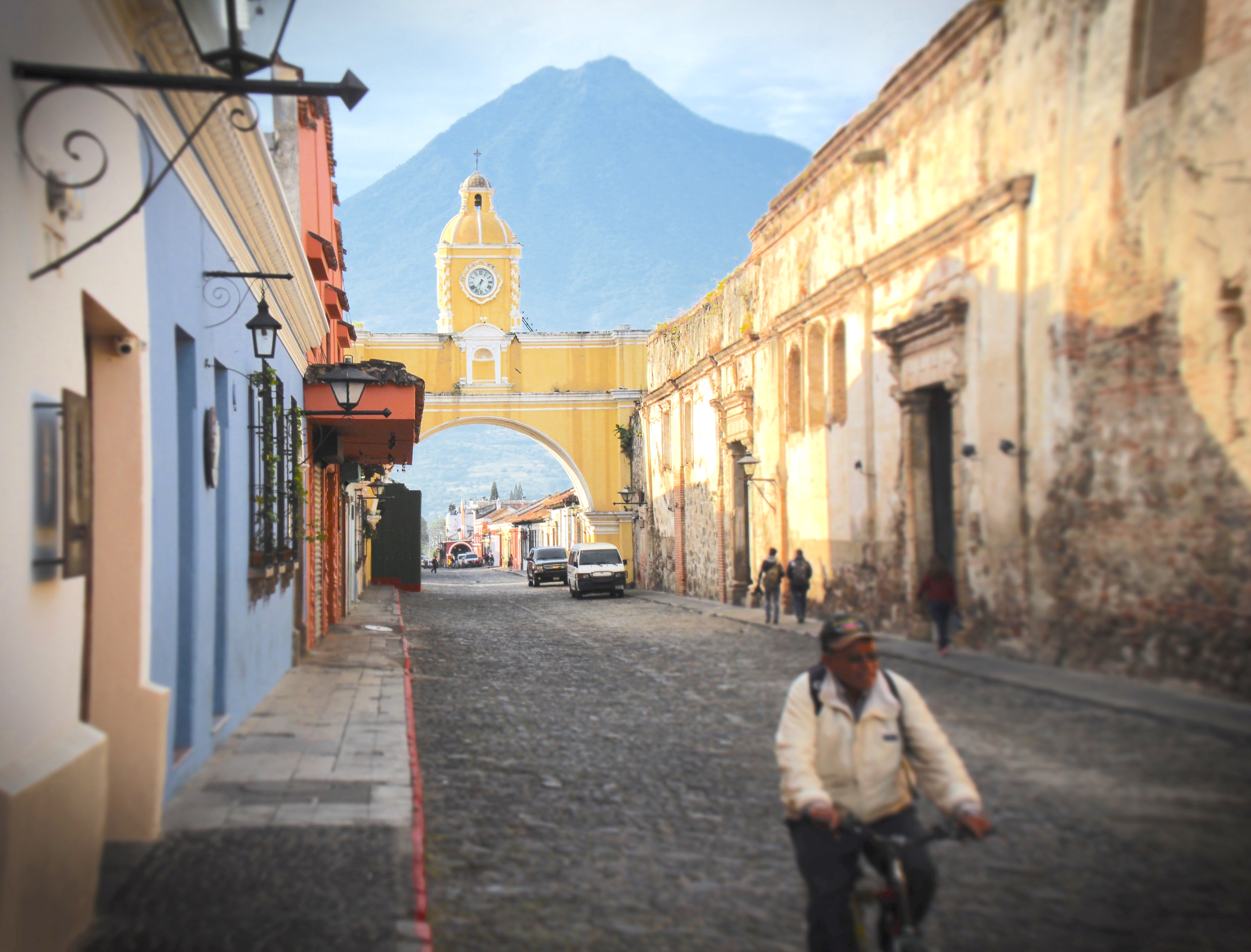 travel agency antigua guatemala