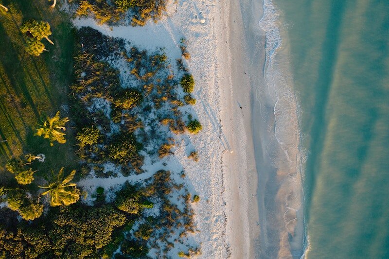 Sanibel Island drew-darby-teHMGygdJKs-unsplash