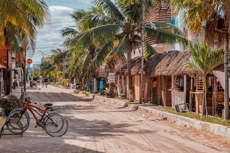 holbox free-birds-iKyWJvWpg14-unsplash