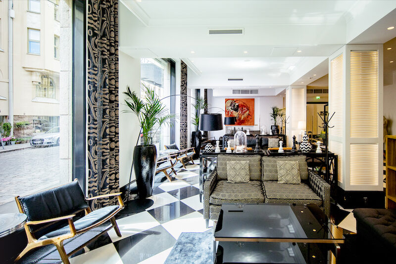 HotelLillaRoberts_lobby_BarLillaE